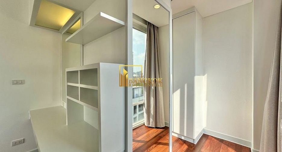 For rent 4 bedrooms apartment in Watthana, Bangkok
