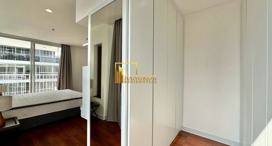 For rent 4 bedrooms apartment in Watthana, Bangkok