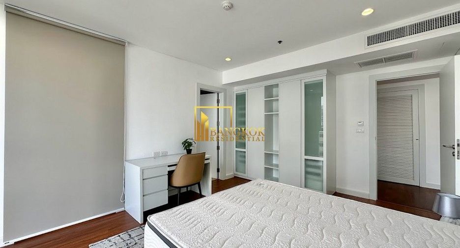 For rent 4 bedrooms apartment in Watthana, Bangkok