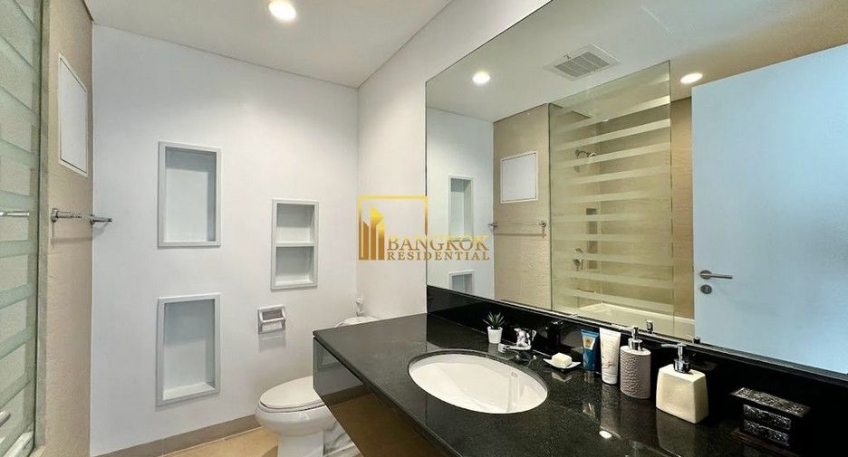 For rent 4 bedrooms apartment in Watthana, Bangkok