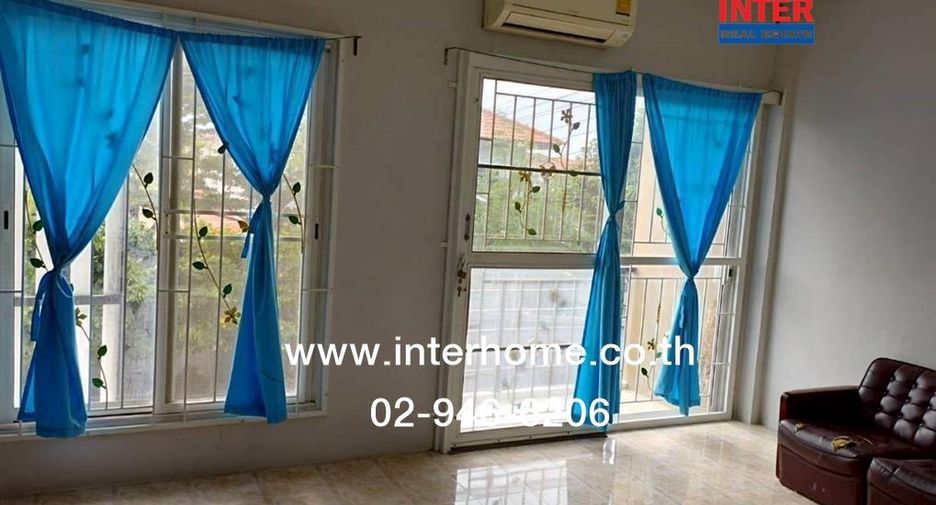 For sale 3 bedrooms townhouse in Mueang Samut Sakhon, Samut Sakhon