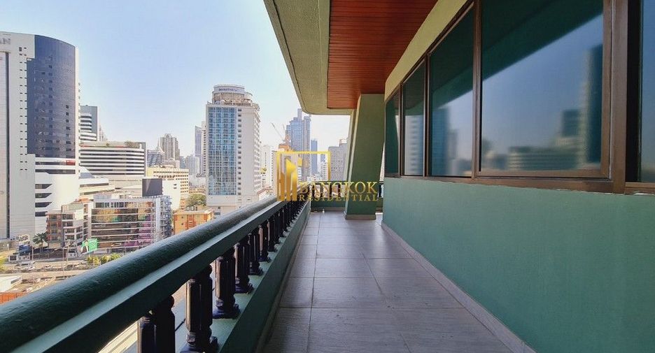 Apartment zur Miete mit 4 Zimmer in Pathum Wan, Bangkok