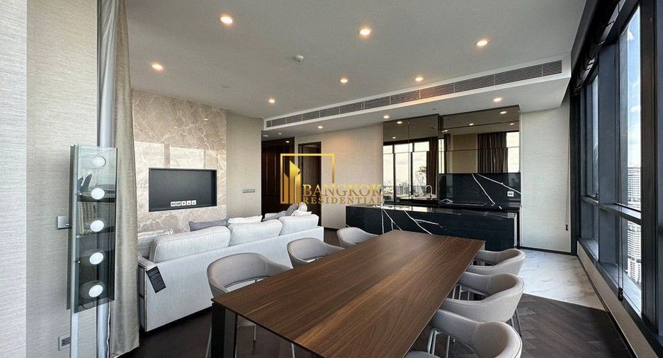 For rent 3 bedrooms condo in Khlong Toei, Bangkok