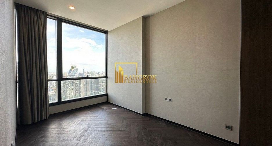 For rent 3 bedrooms condo in Khlong Toei, Bangkok
