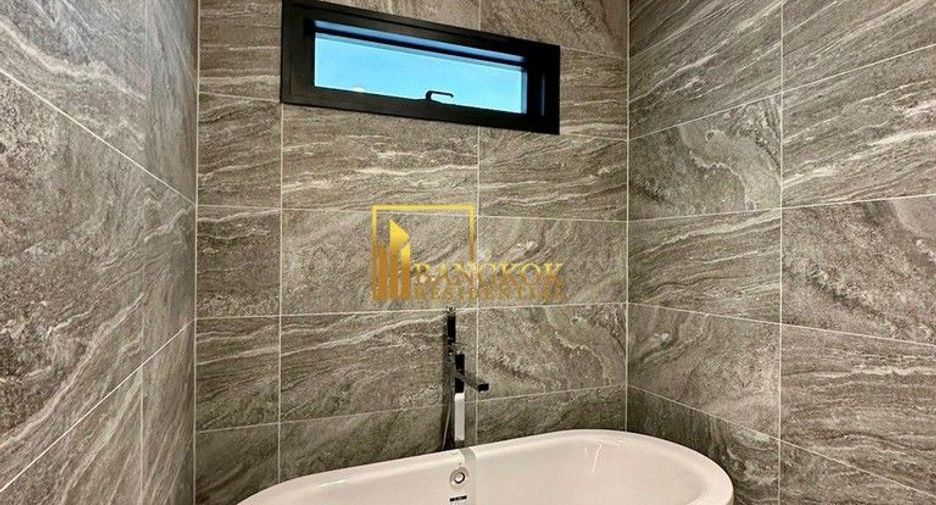 For rent 3 bedrooms condo in Khlong Toei, Bangkok