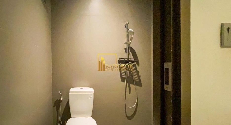 For rent 3 bedrooms condo in Yan Nawa, Bangkok