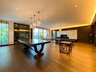 For rent 3 bedrooms condo in Yan Nawa, Bangkok