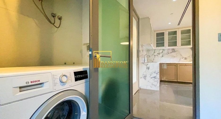 For rent 3 bedrooms condo in Yan Nawa, Bangkok