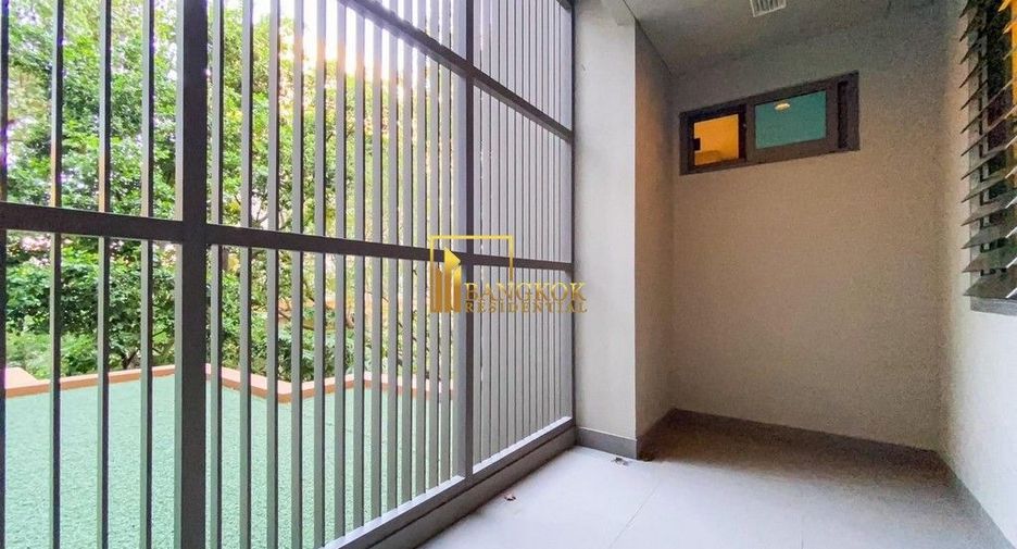 For rent 3 bedrooms condo in Yan Nawa, Bangkok