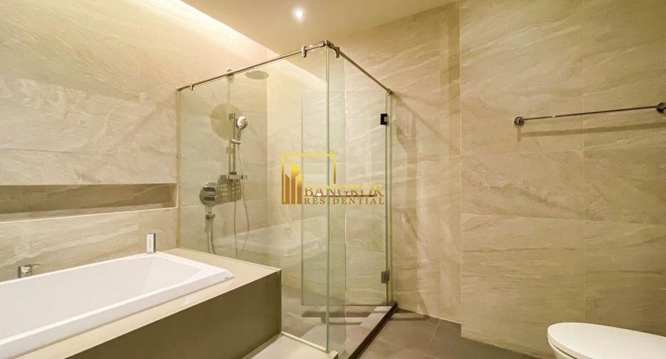 For rent 3 bedrooms condo in Yan Nawa, Bangkok