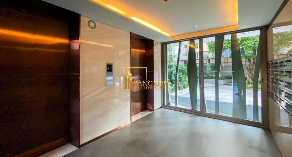 For rent 3 bedrooms condo in Yan Nawa, Bangkok