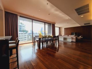 À louer 4 chambres appartement à Khlong Toei, Bangkok