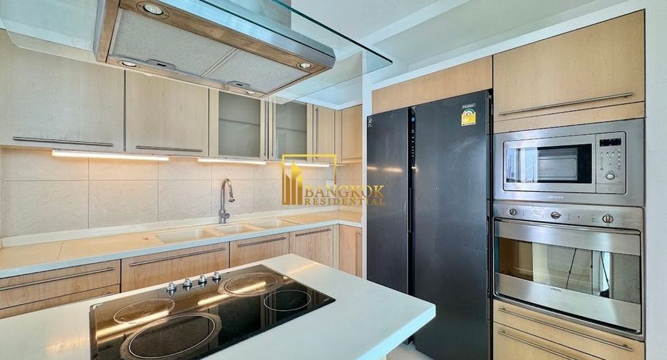 For rent 3 ベッドルーム condo in Pathum Wan, Bangkok