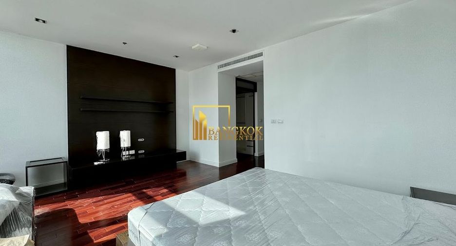 For rent 3 ベッドルーム condo in Pathum Wan, Bangkok