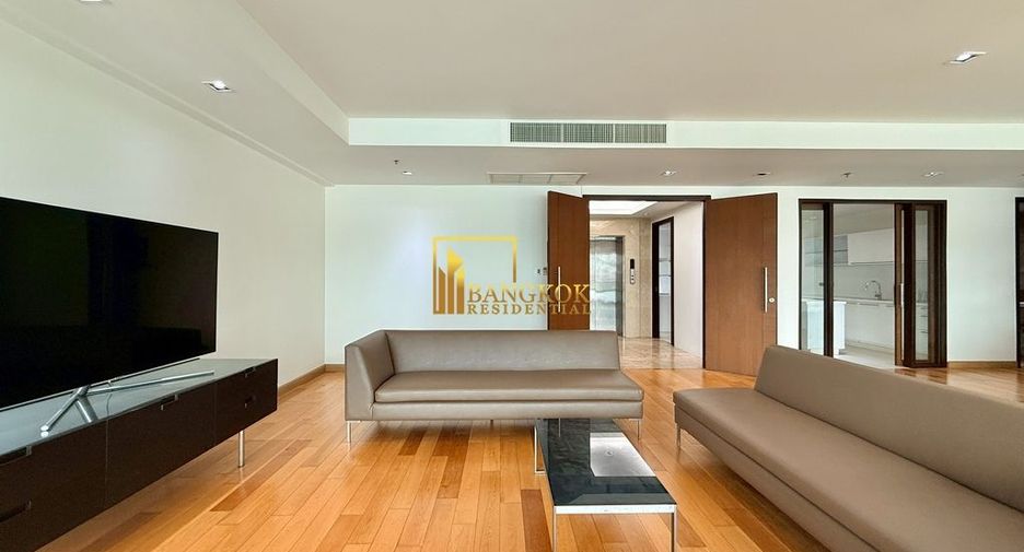 Condo en alquiler de 4 habitaciones en Khlong Toei, Bangkok