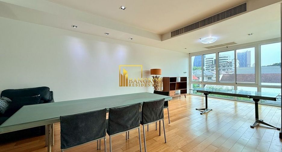 Condo en alquiler de 4 habitaciones en Khlong Toei, Bangkok