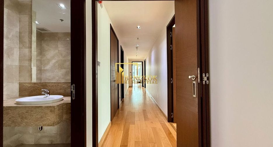 Condo en alquiler de 4 habitaciones en Khlong Toei, Bangkok