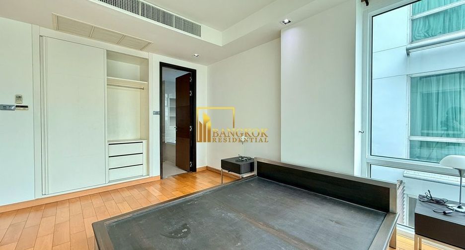 Condo en alquiler de 4 habitaciones en Khlong Toei, Bangkok
