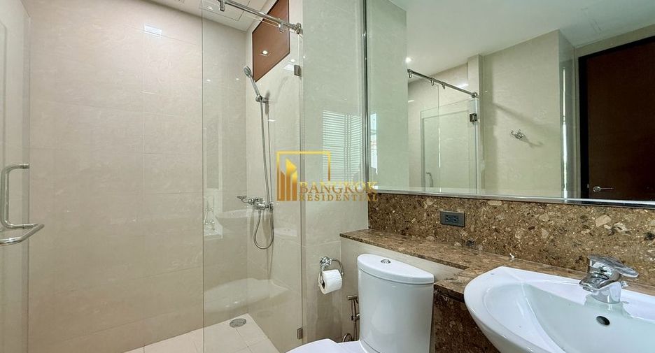 Condo en alquiler de 4 habitaciones en Khlong Toei, Bangkok