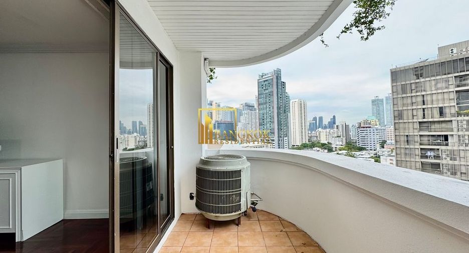 À louer 3 chambres appartement à Khlong Toei, Bangkok