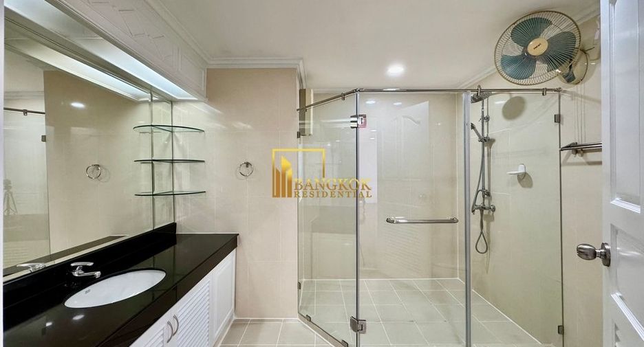 À louer 3 chambres appartement à Khlong Toei, Bangkok