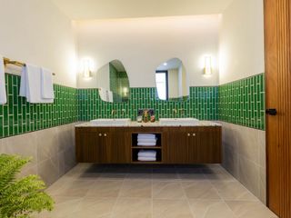 For sale 4 bedrooms condo in Kathu, Phuket