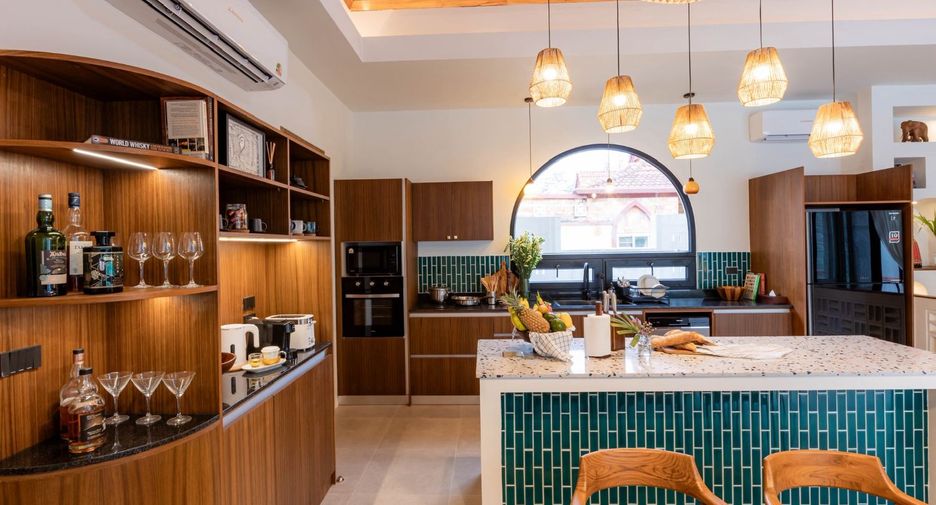 For sale 4 bedrooms condo in Kathu, Phuket