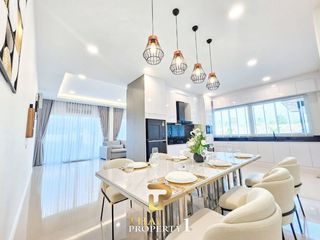 For sale 3 ベッドルーム villa in Bang Lamung, Chonburi