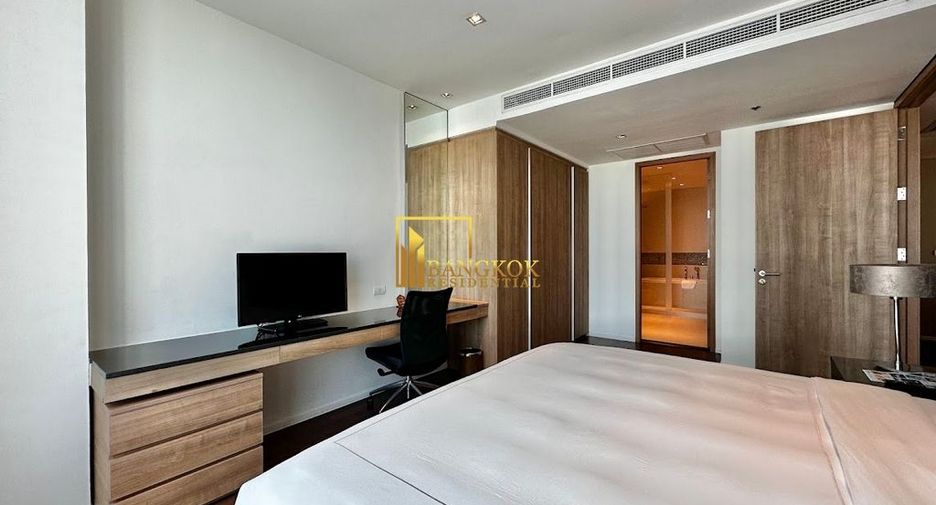 For rent 2 bedrooms serviced apartment in Watthana, Bangkok