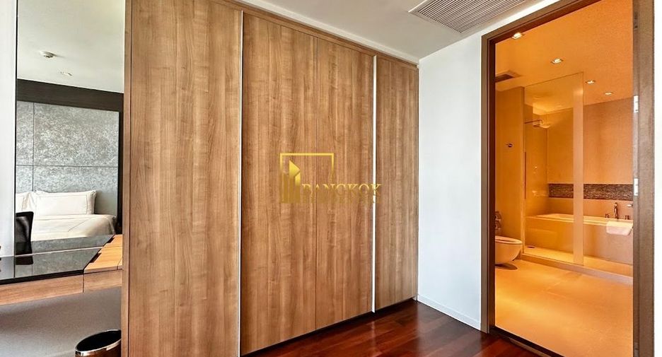 For rent 2 bedrooms serviced apartment in Watthana, Bangkok