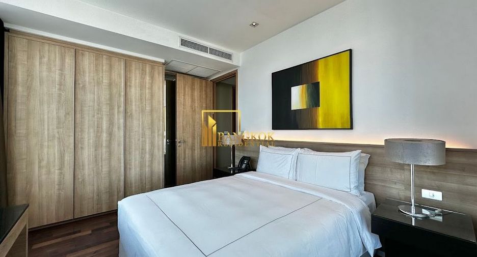 For rent 2 bedrooms serviced apartment in Watthana, Bangkok