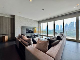 À louer 2 chambres condo à Pathum Wan, Bangkok