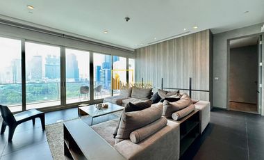 For rent 2 bedrooms condo in Pathum Wan, Bangkok