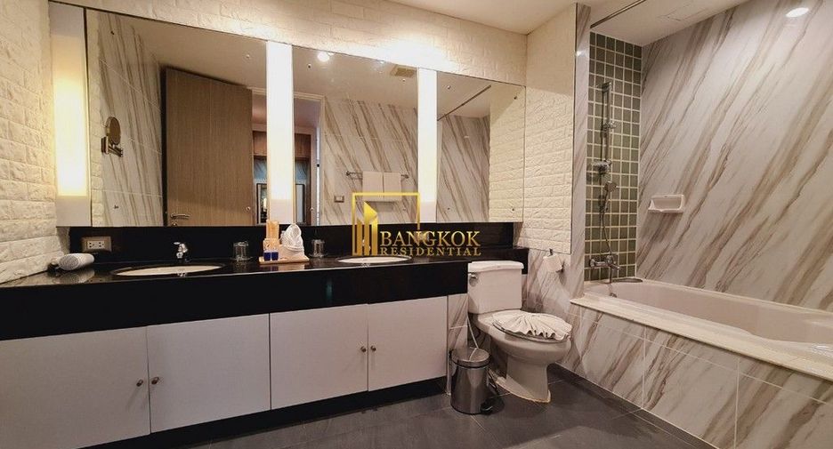 Condo en alquiler de 3 habitaciones en Pathum Wan, Bangkok