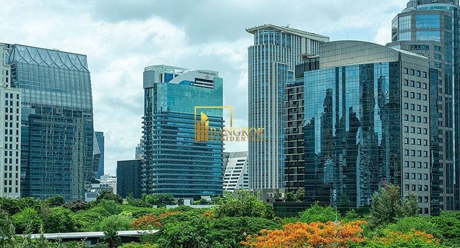 Condo en alquiler de 3 habitaciones en Pathum Wan, Bangkok