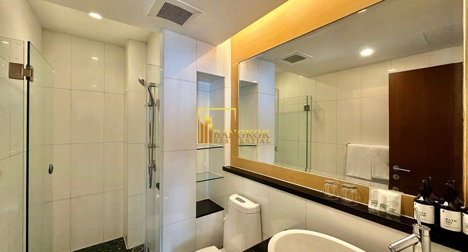For rent 3 ベッドルーム serviced apartment in Pathum Wan, Bangkok