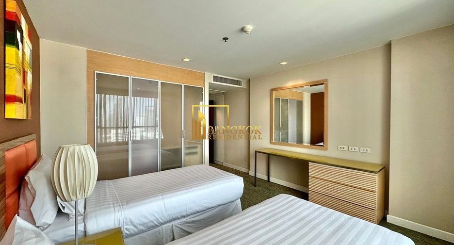 For rent 3 ベッドルーム serviced apartment in Pathum Wan, Bangkok