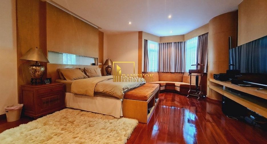 For rent 3 bedrooms condo in Watthana, Bangkok