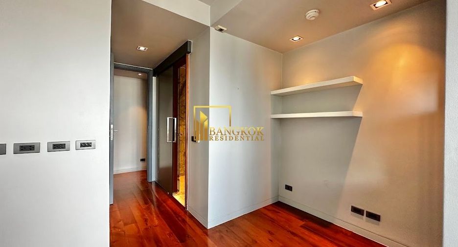 À louer 3 chambres condo à Watthana, Bangkok