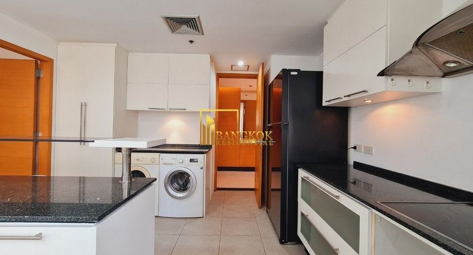 Wohnung zur Miete mit 3 Zimmer in Pathum Wan, Bangkok