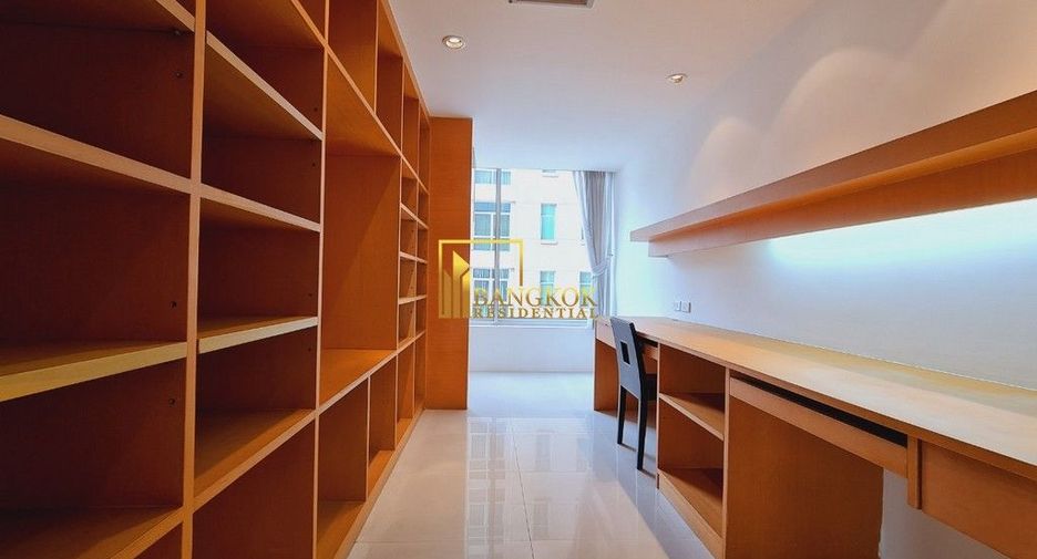 Wohnung zur Miete mit 3 Zimmer in Pathum Wan, Bangkok