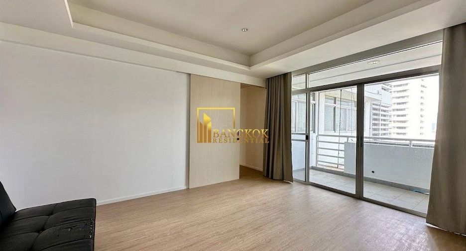 À louer 4 chambres condo à Watthana, Bangkok