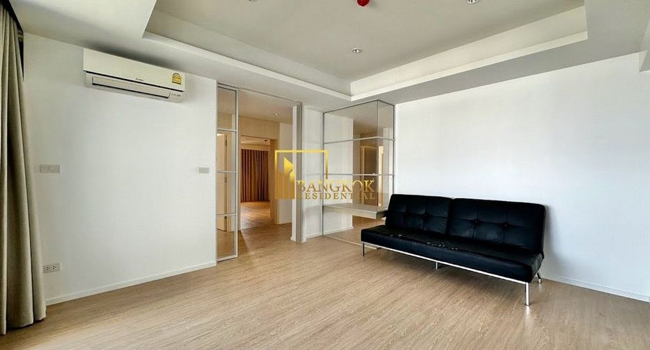 À louer 4 chambres condo à Watthana, Bangkok