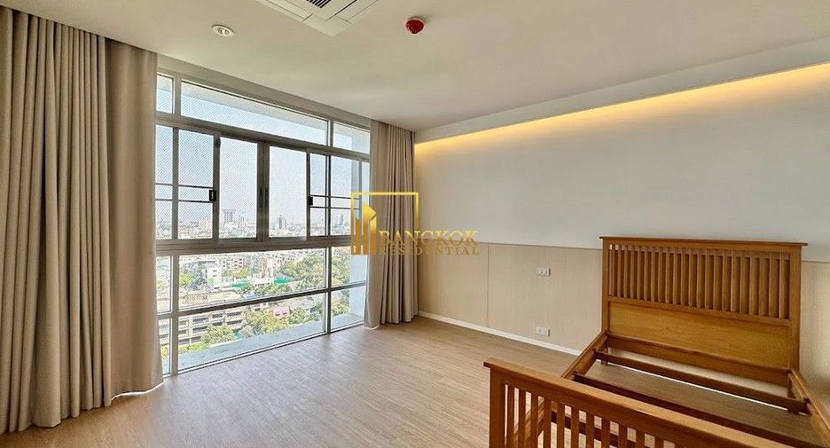 À louer 4 chambres condo à Watthana, Bangkok