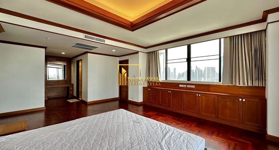 À louer 3 chambres condo à Khlong Toei, Bangkok
