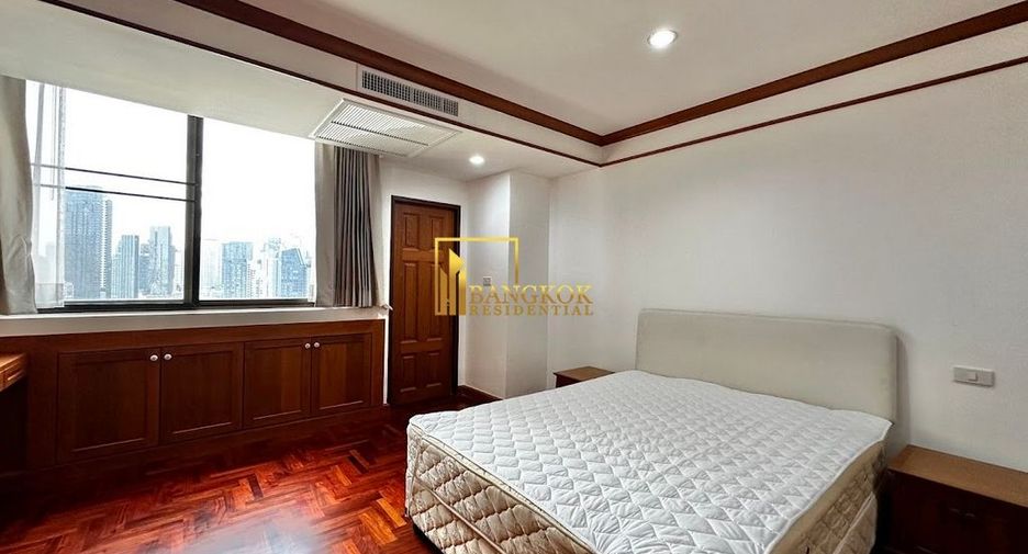 À louer 3 chambres condo à Khlong Toei, Bangkok
