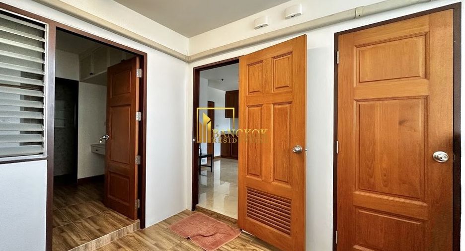À louer 3 chambres condo à Khlong Toei, Bangkok
