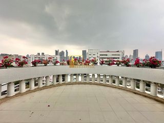 For rent 3 ベッドルーム apartment in Sathon, Bangkok