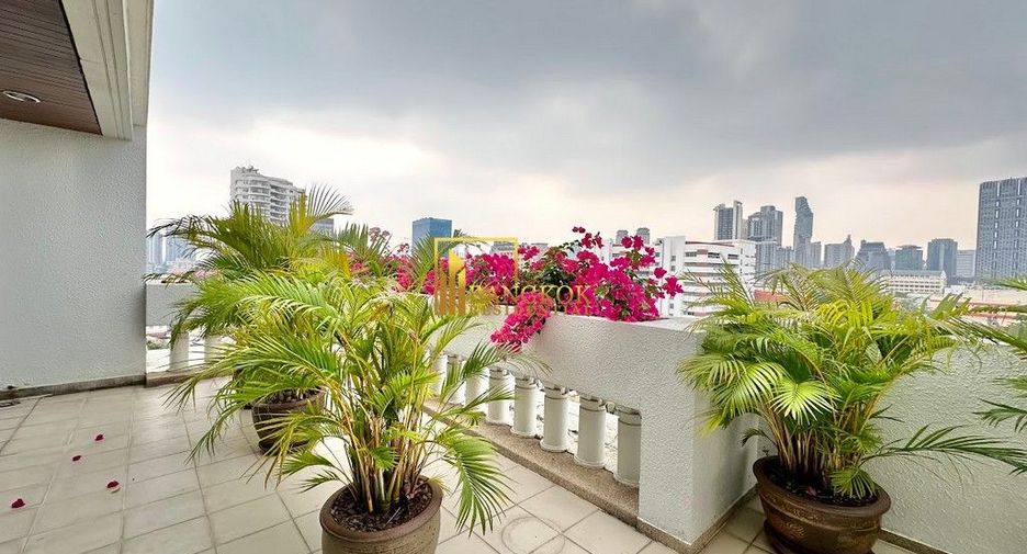For rent 3 ベッドルーム apartment in Sathon, Bangkok