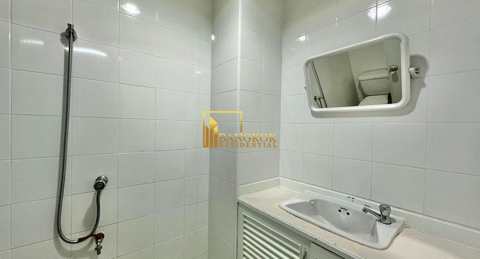 For rent 3 ベッドルーム apartment in Sathon, Bangkok